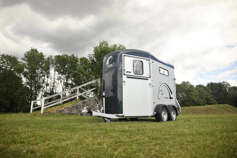 Van à chevaux Touring Country Luxe de Cheval Liberte – 2 places - Imagen 2