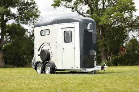 Van à chevaux Touring Country Luxe de Cheval Liberte – 2 places